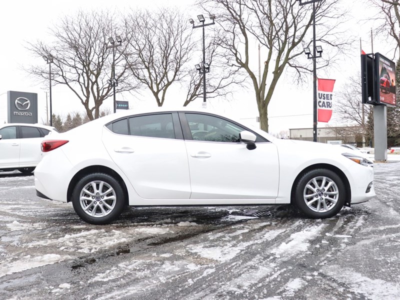 2018 Mazda Mazda3 GS