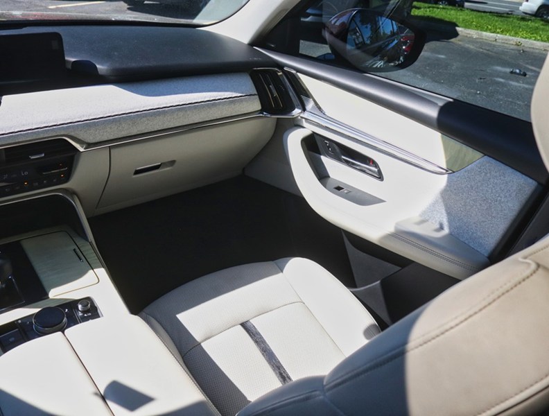 2024 Mazda CX-90 MHEV Signature