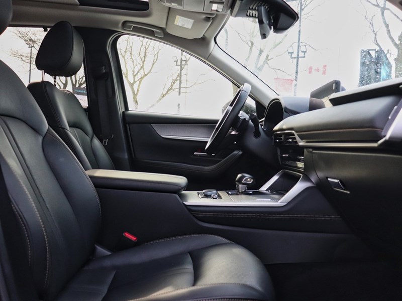 2025 Mazda CX-70 MHEV GT