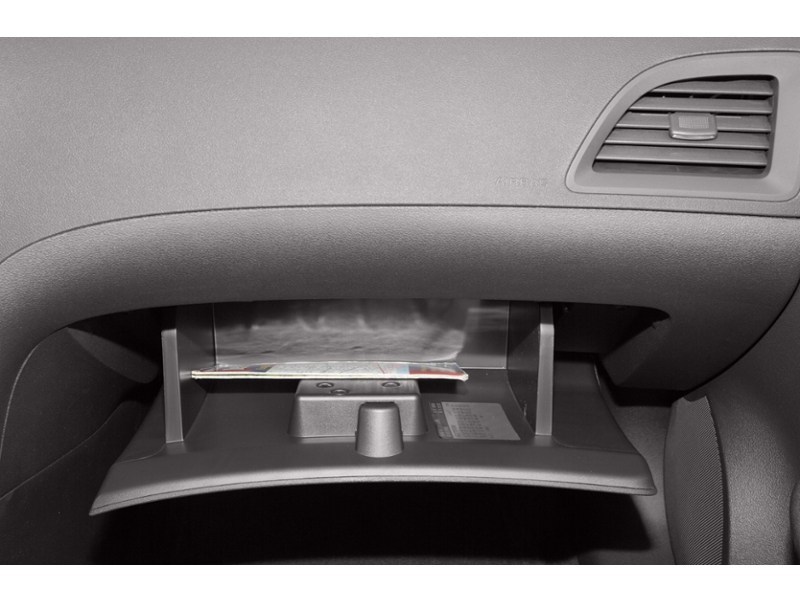 2010 Chevrolet Malibu 4dr Sdn LS Interior Shot 4