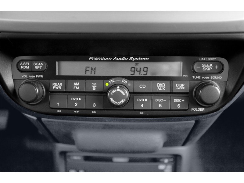 2010 Honda Odyssey 4dr Wgn SE w/RES Interior Shot 2