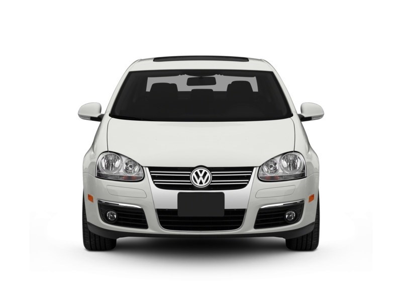 2010 Volkswagen Jetta 4dr 2.0T TSI Man Wolfsburg Exterior Shot 6