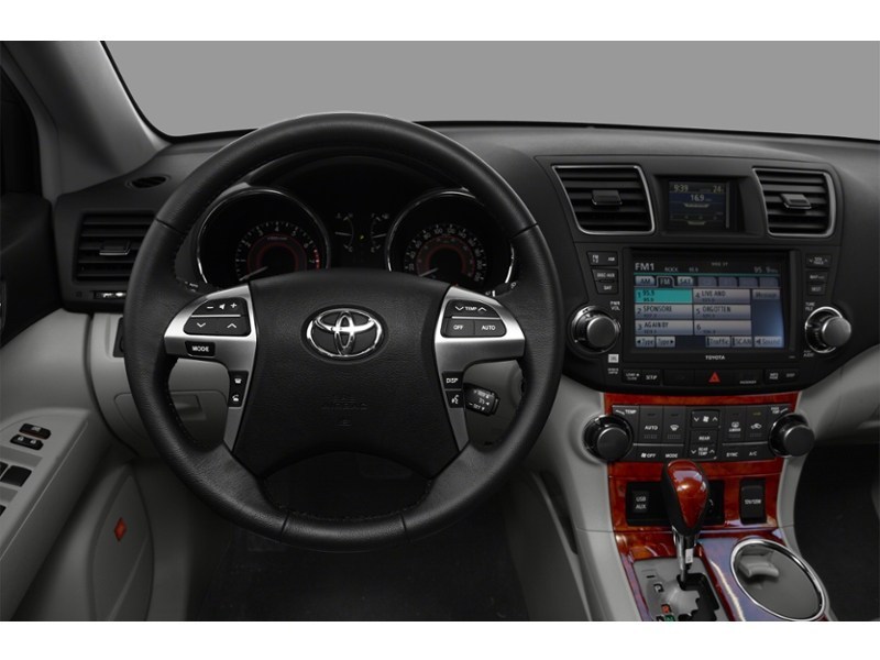 2011 Toyota Highlander 4WD 4dr Interior Shot 3