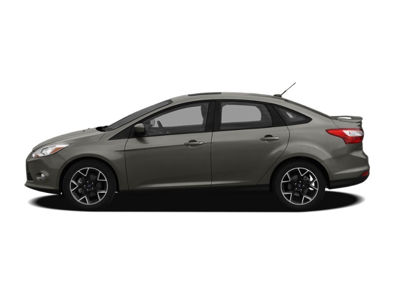 2012 Ford Focus 4dr Sdn Titanium Exterior Shot 12