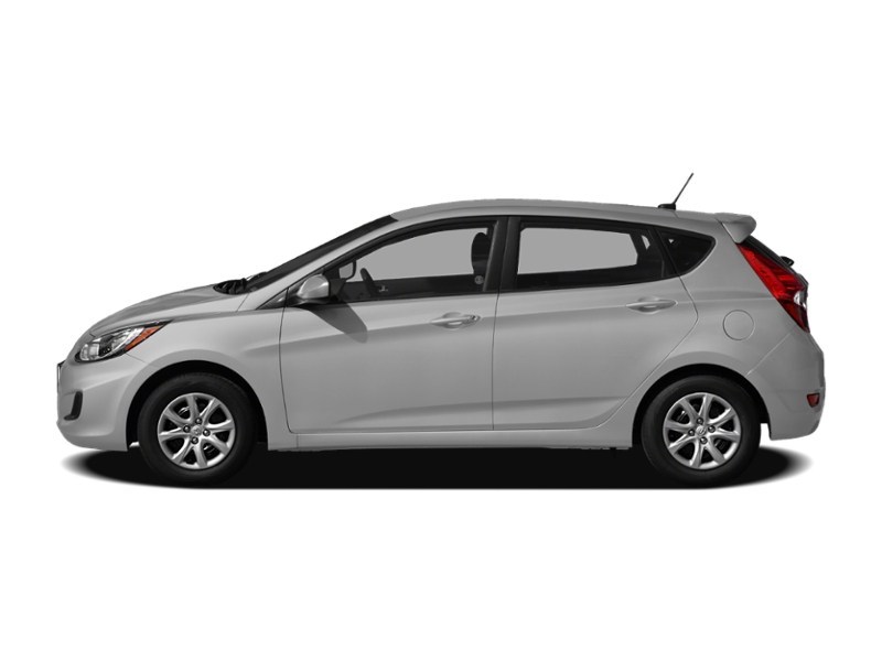 2012 Hyundai Accent 5dr HB Auto GL Exterior Shot 12