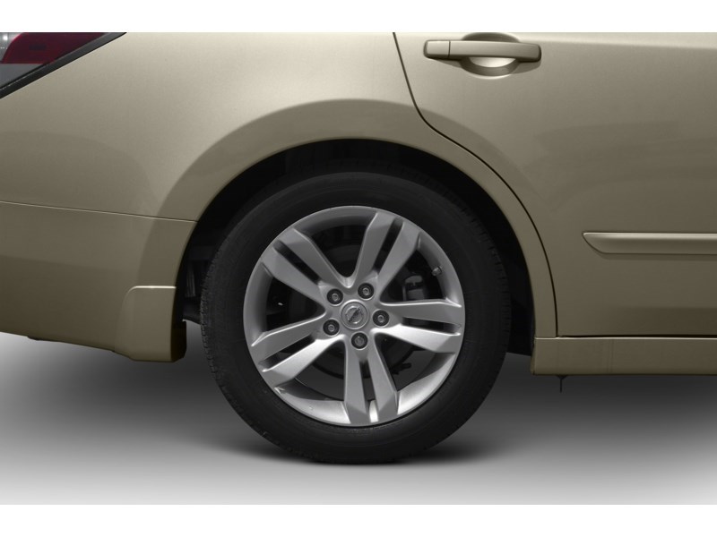 2012 Nissan Altima 4dr Sdn I4 CVT 2.5 S Exterior Shot 5