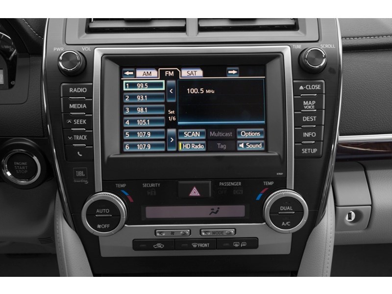 2012 Toyota Camry 4dr Sdn V6 Auto XLE Interior Shot 2