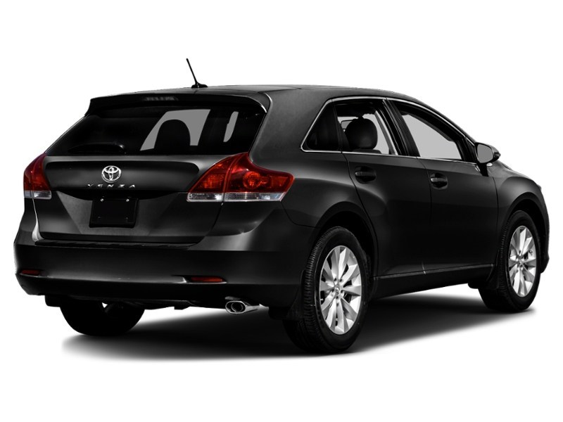 2016 Toyota Venza 4dr Wgn AWD Exterior Shot 2