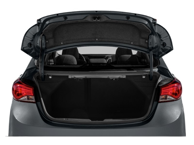 2015 Hyundai Elantra 4dr Sdn Auto GLS Exterior Shot 4
