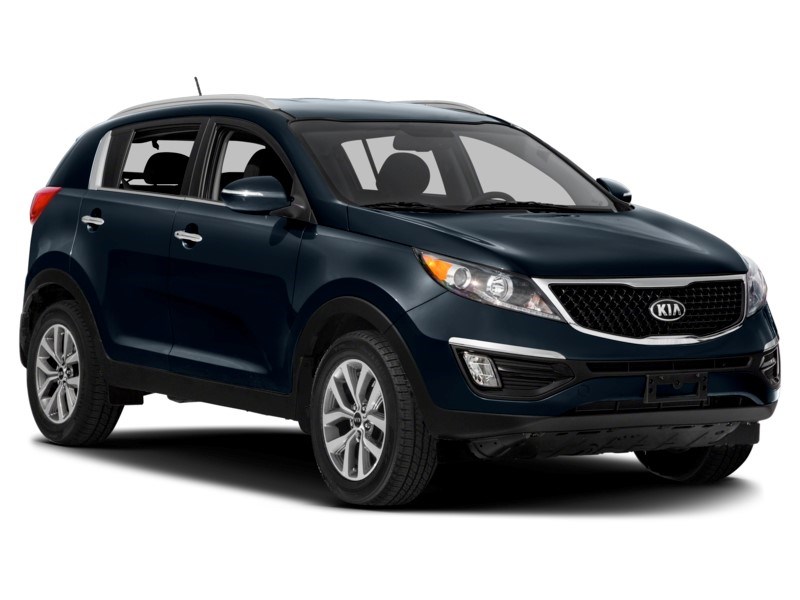 2016 Kia Sportage FWD 4dr Auto LX Exterior Shot 9