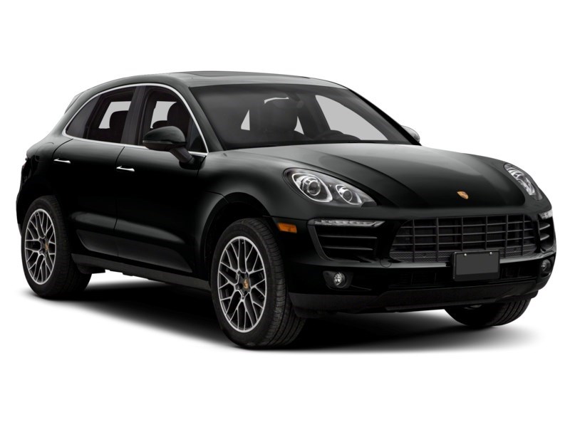 2017 Porsche Macan AWD 4dr S Exterior Shot 9