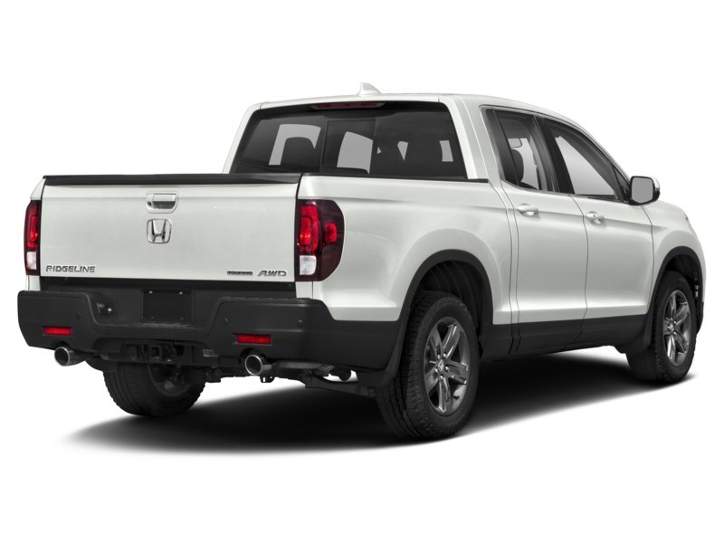 2021 Honda Ridgeline Touring AWD Exterior Shot 2