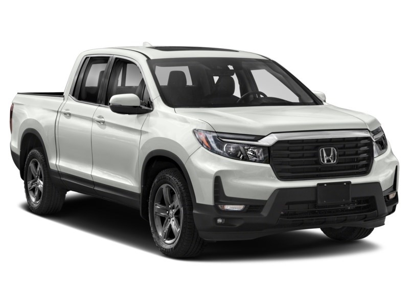 2021 Honda Ridgeline Touring AWD Exterior Shot 8