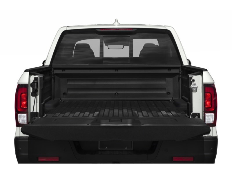 2021 Honda Ridgeline Touring AWD Exterior Shot 4