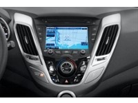 2013 Hyundai Veloster 3dr Cpe Auto w/Tech Interior Shot 9