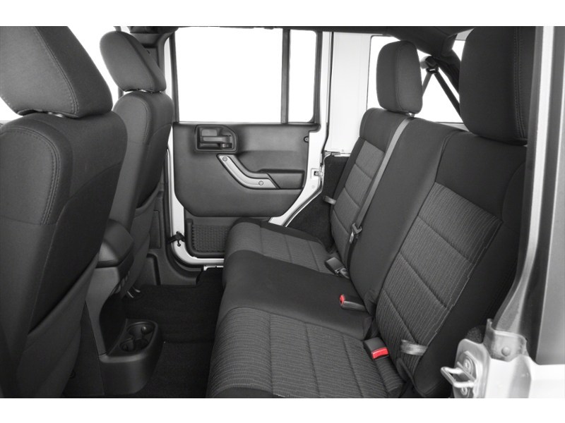 2015 Jeep Wrangler Unlimited Sport Interior Shot 6