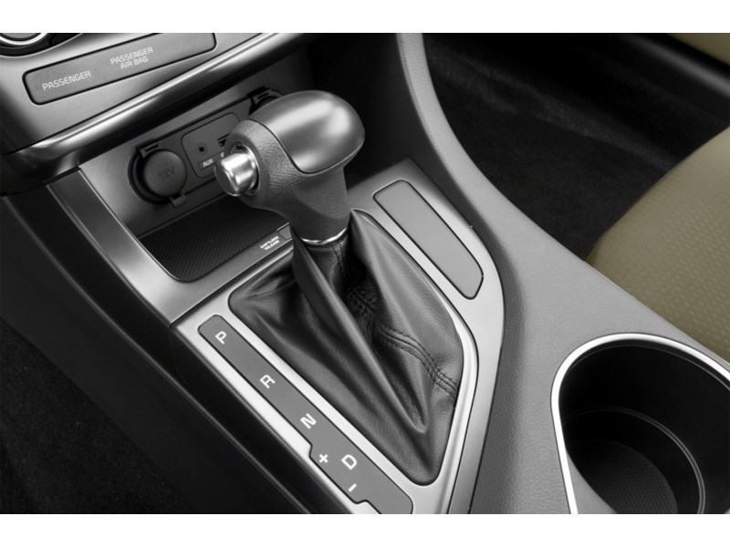 2015 Kia Optima 4dr Sdn Auto LX Exterior Shot 9