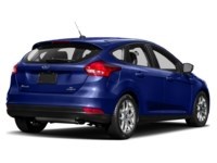 2015 Ford Focus 5dr HB SE Exterior Shot 2