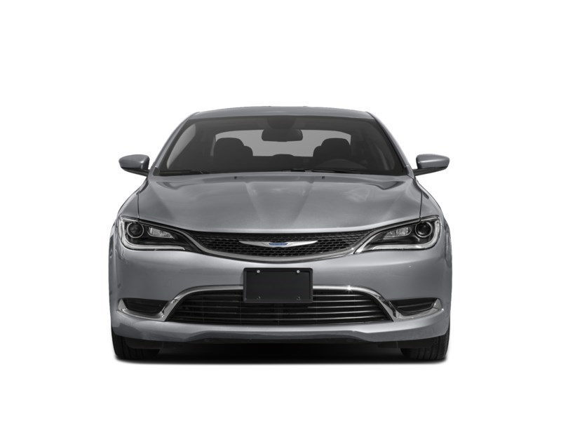 2015 Chrysler 200 4dr Sdn Limited FWD Exterior Shot 6