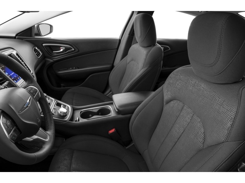 2015 Chrysler 200 4dr Sdn Limited FWD Interior Shot 4