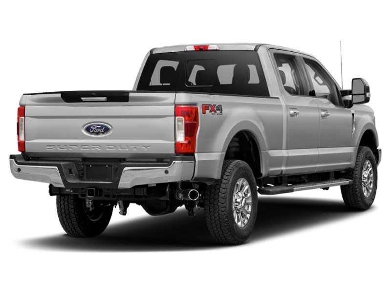 2019 Ford Super Duty F-250 SRW XLT 4WD Crew Cab 6.75' Box Exterior Shot 2