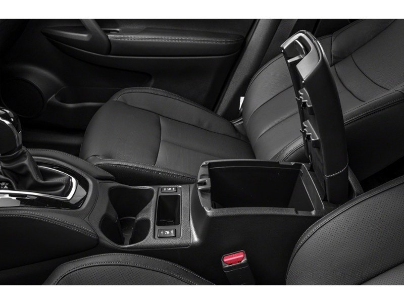 2019 Nissan Rogue AWD SL Interior Shot 7