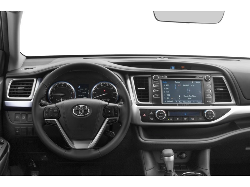 2019 Toyota Highlander AWD XLE | Sunroof | Leather | 8 Passenger Interior Shot 3