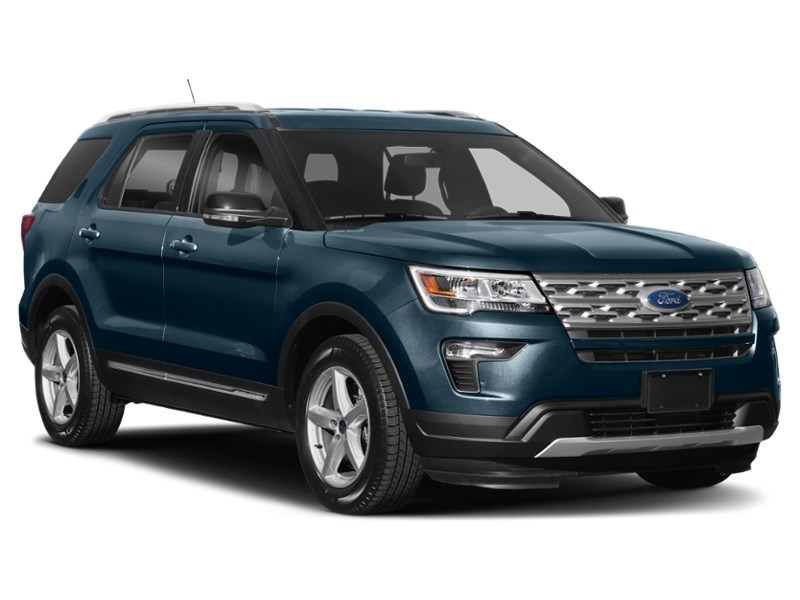 2018 Ford Explorer XLT 4WD Exterior Shot 9