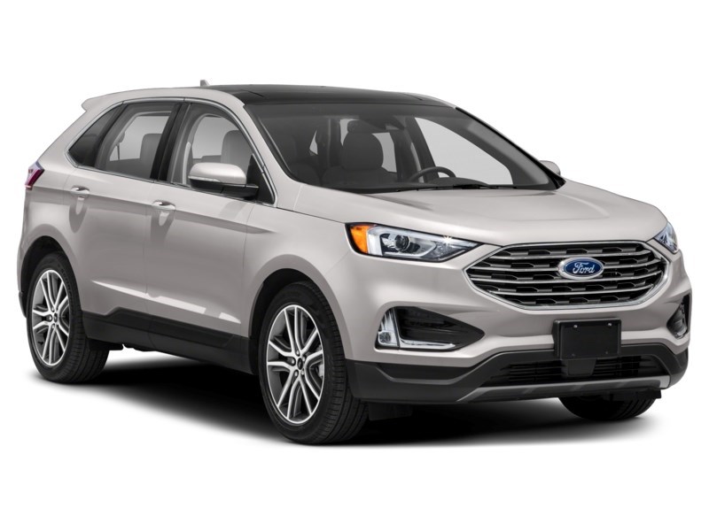 2019 Ford Edge Titanium AWD Exterior Shot 8