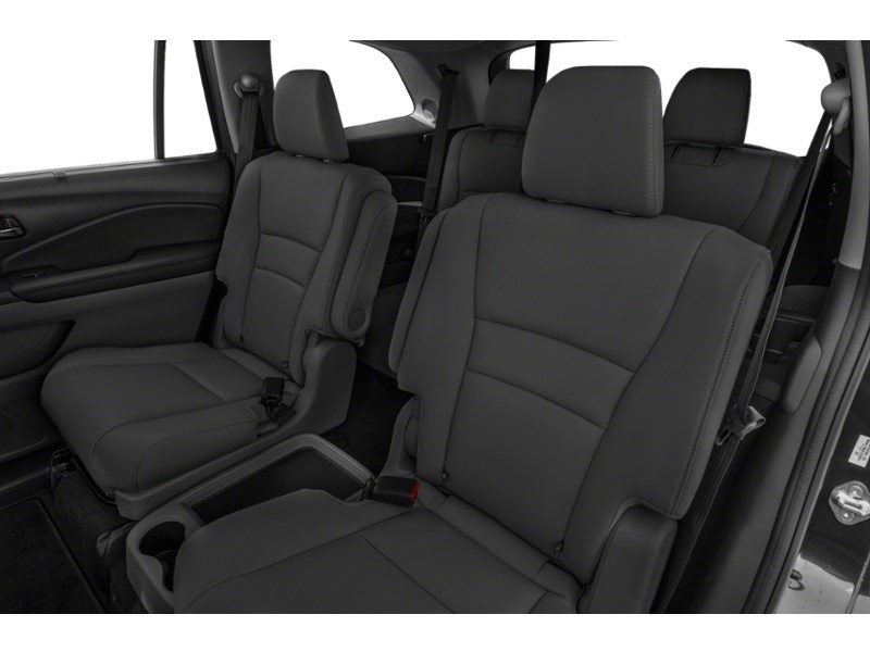 2021 Honda Pilot Touring 7-Passenger AWD Interior Shot 5