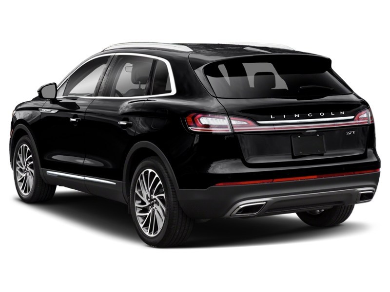 2019 Lincoln Nautilus Reserve AWD Exterior Shot 9