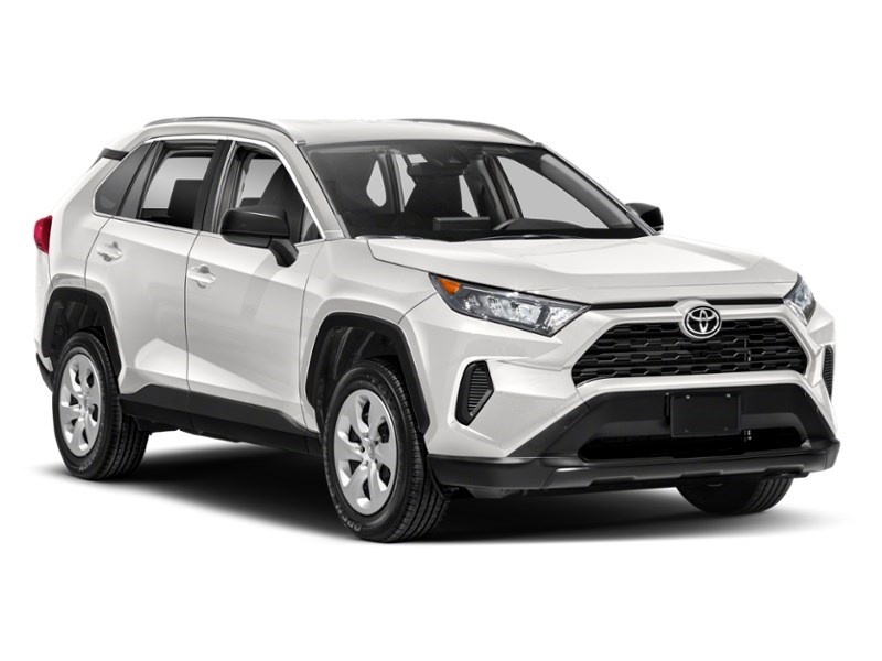 2021 Toyota RAV4 LE AWD Exterior Shot 8