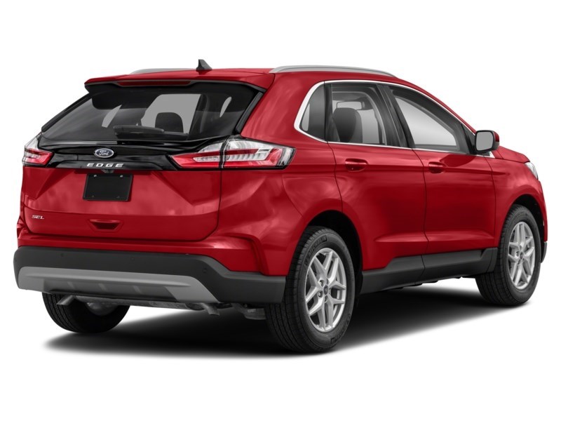 2022 Ford Edge SEL AWD Exterior Shot 2
