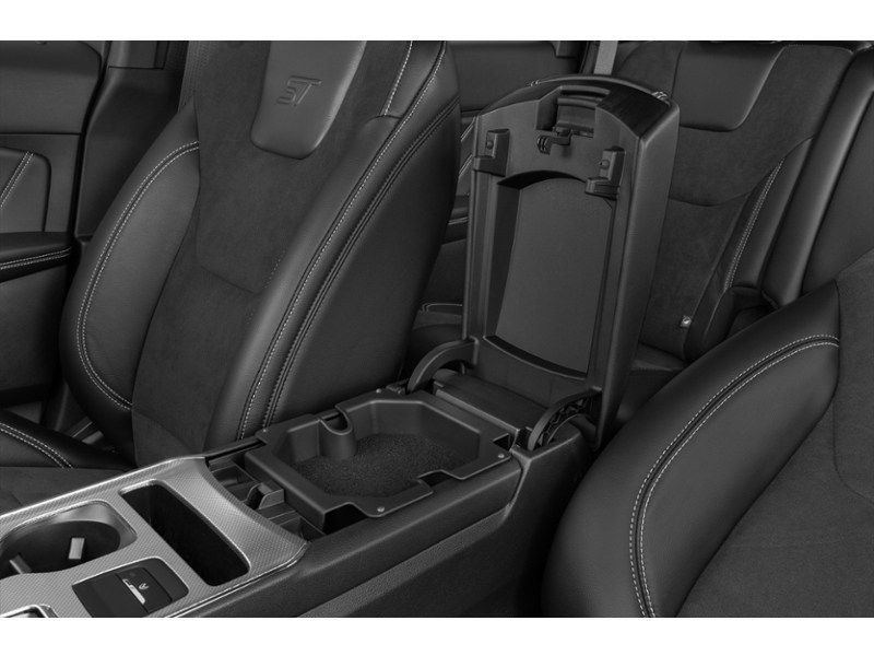 2022 Ford Edge ST AWD Interior Shot 7