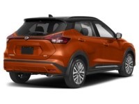 2021 Nissan Kicks SR FWD Exterior Shot 2