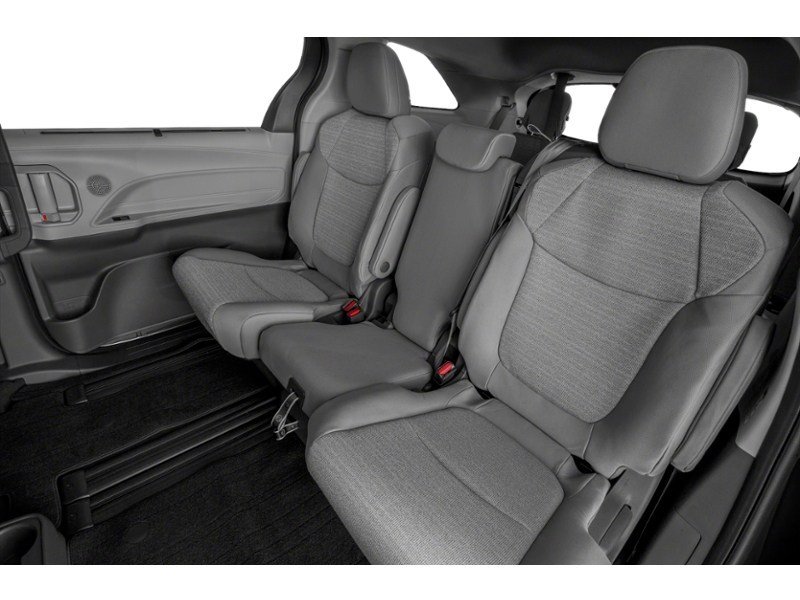 2021 Toyota Sienna LE 8-Passenger FWD Interior Shot 5