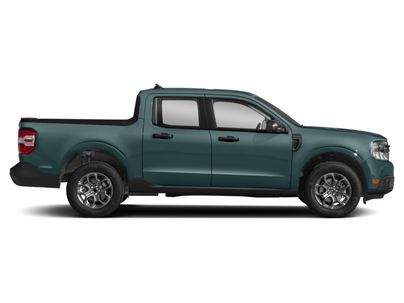 2024 Ford Maverick XLT AWD SuperCrew Exterior Shot 10