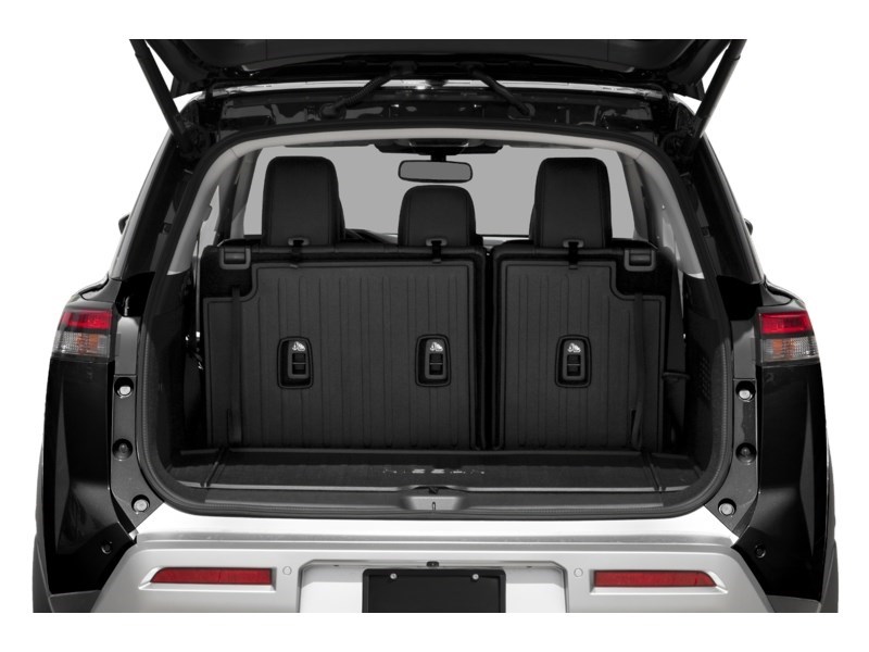 2022 Nissan Pathfinder Platinum 4WD Exterior Shot 4