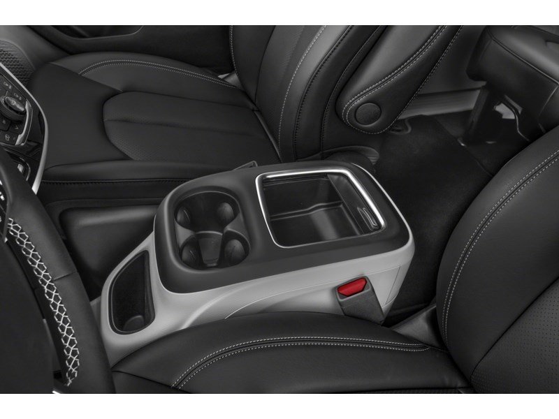 2023 Chrysler Pacifica Touring L FWD Interior Shot 7