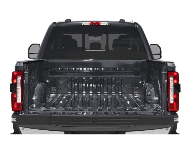 2026 Ford F-250 LARIAT 4WD Crew Cab 6.75' Box Exterior Shot 4