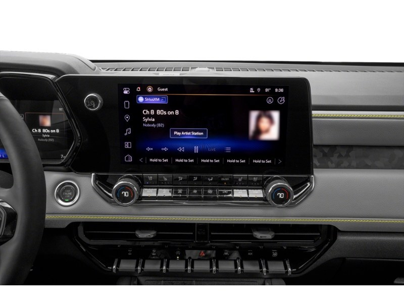 2025 Chevrolet Colorado 4WD Crew Cab ZR2 Interior Shot 2