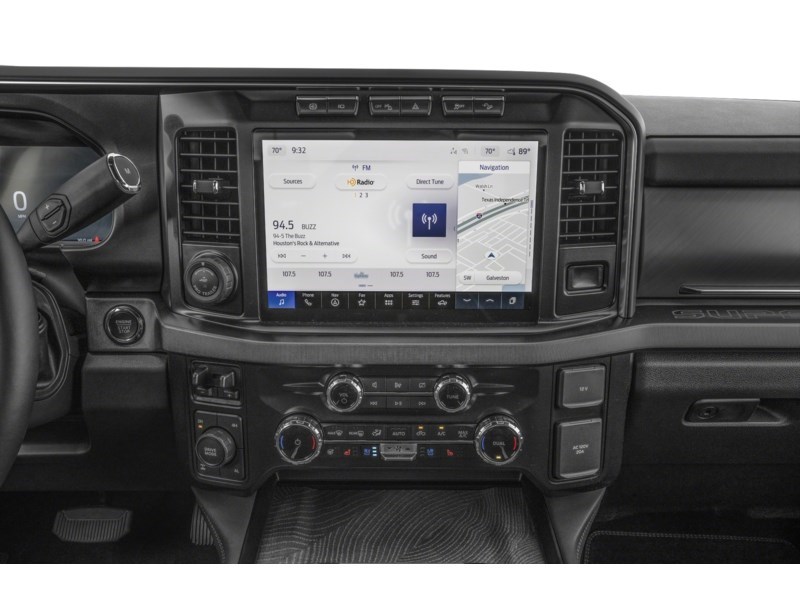 2024 Ford F-250 Platinum 4WD Crew Cab 6.75' Box Interior Shot 2