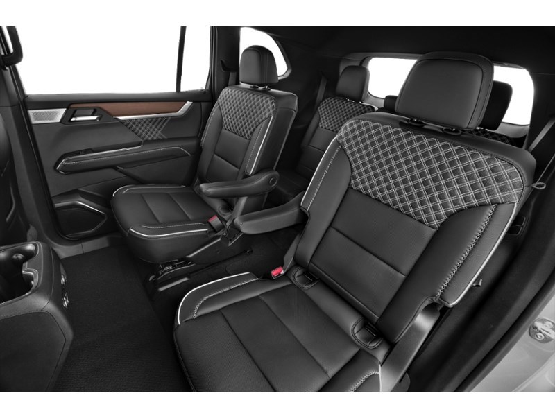 2024 GMC Acadia AWD 4dr Denali Interior Shot 5