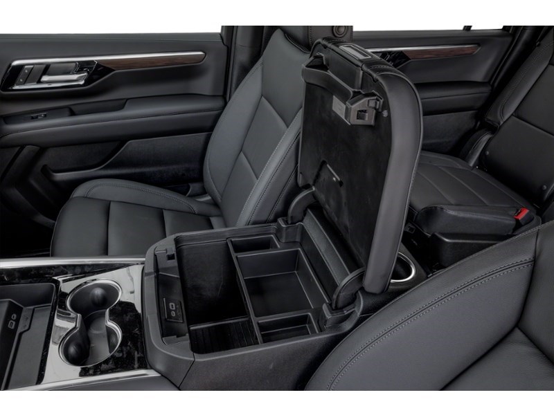 2026 Chevrolet Suburban 4WD 4dr LT Interior Shot 7