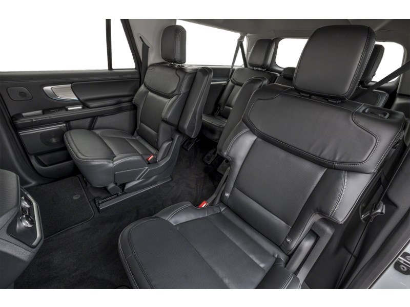 2027 Ford Expedition Max Platinum Max 4x4 Interior Shot 5