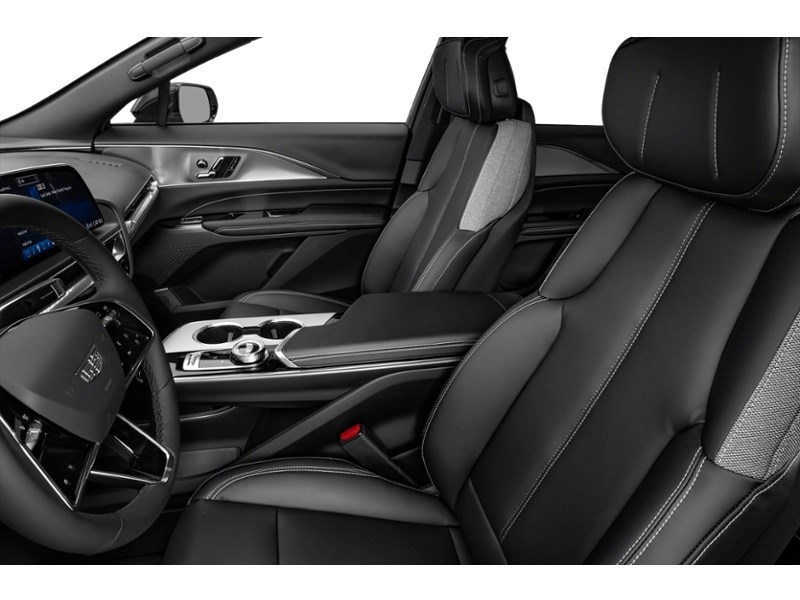 2027 Cadillac LYRIQ 4dr Signature Luxury Interior Shot 4