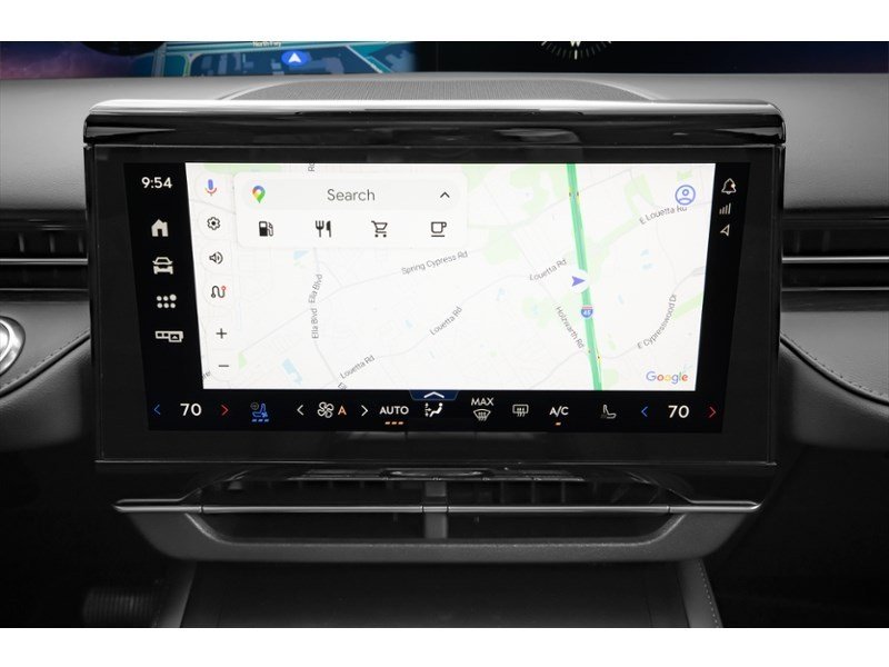 2026 Lincoln Nautilus Reserve AWD Interior Shot 8