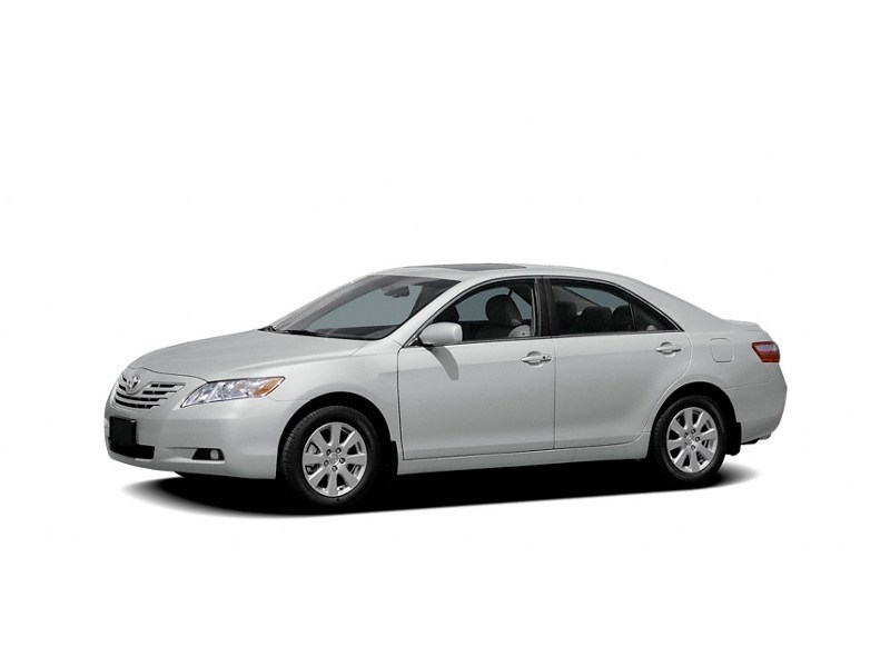 2007 Toyota Camry 4dr Sdn I4 Auto LE Titanium Silver  Shot 1