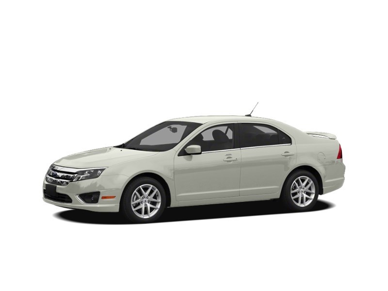 2010 Ford Fusion 4dr Sdn I4 SE FWD White Suede Clearcoat  Shot 10