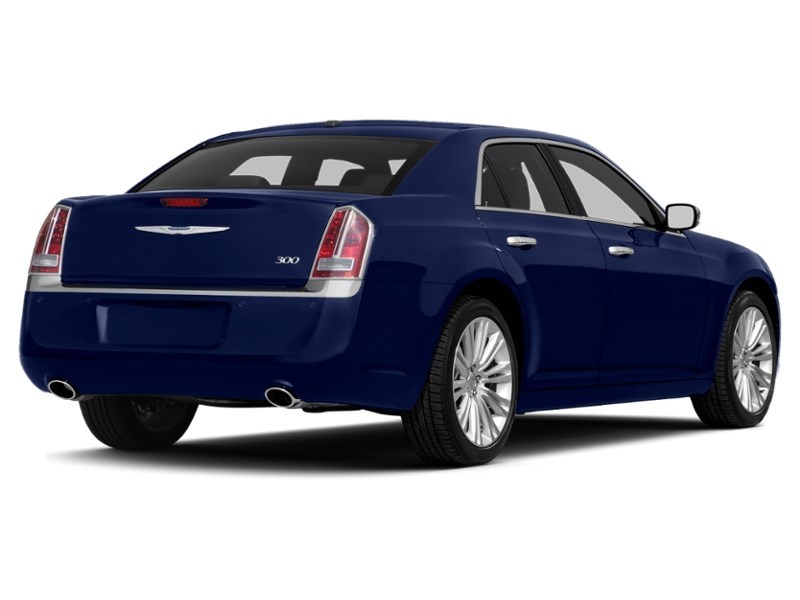 2013 Chrysler 300 4dr Sdn Touring RWD